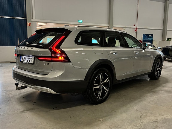 Volvo V90 Cross Country 3 of 25