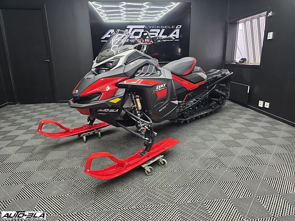 Lynx XTERRAIN RE 850 E-TEC 2 of 6