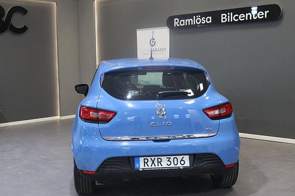Renault Clio 16 of 26