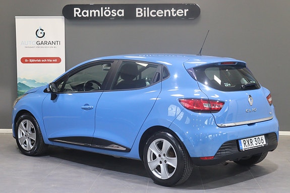 Renault Clio 18 of 26