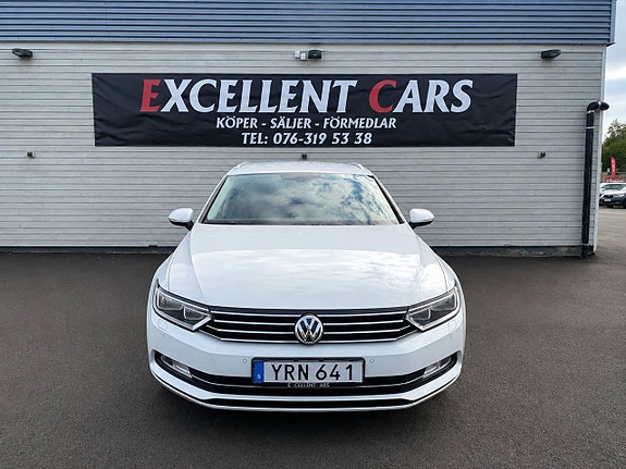 Volkswagen Passat 2 of 14