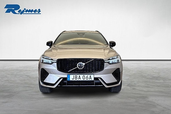 Volvo XC60 8 of 30
