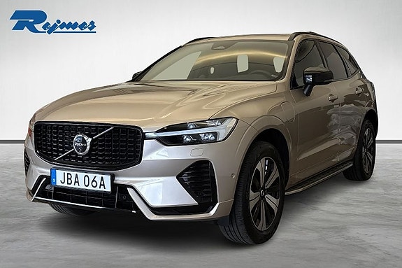Volvo XC60 2 of 30