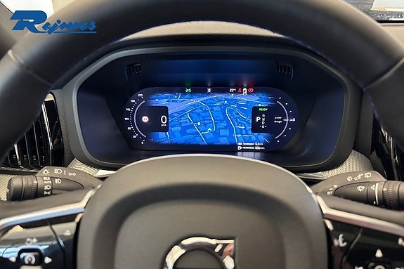 Volvo XC60 23 of 30