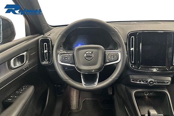 Volvo EX40 10 of 21