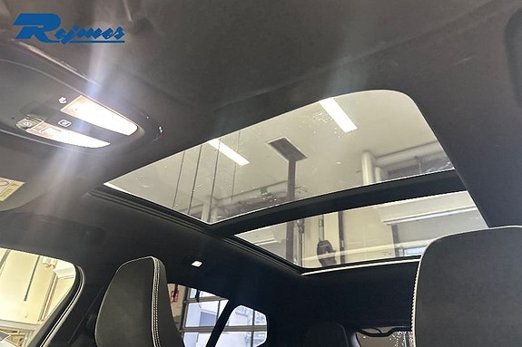 Volvo EX40 18 of 21