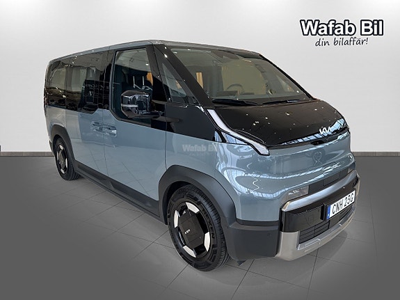 Kia PV5 2 of 15