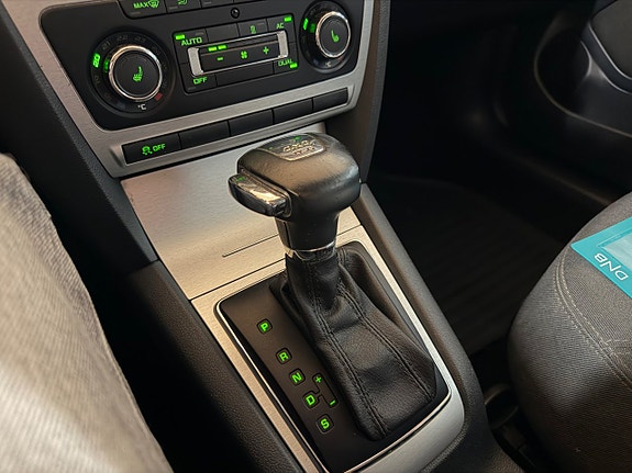 Skoda Octavia Scout 12 of 16