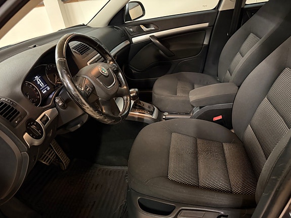 Skoda Octavia Scout 9 of 16