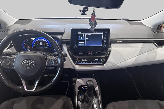 Toyota Corolla 9 of 18
