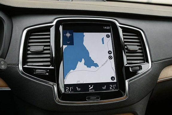 Volvo XC90 26 of 30