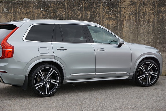 Volvo XC90 12 of 30
