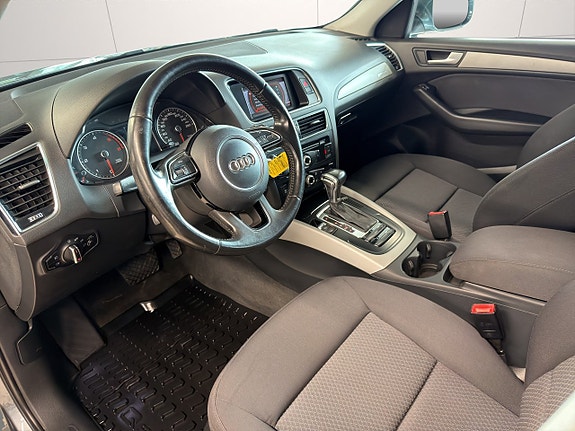 Audi Q5 9 of 23