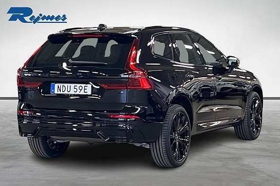 Volvo XC60 10 of 17