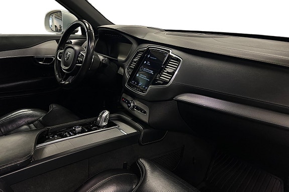 Volvo XC90 6 of 25