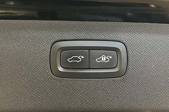 Volvo XC90 19 of 25