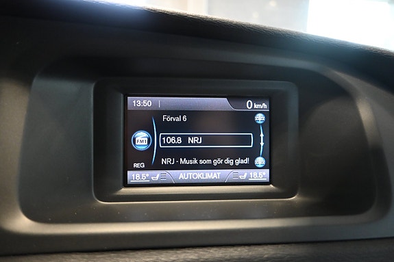 Volvo V40 14 of 22
