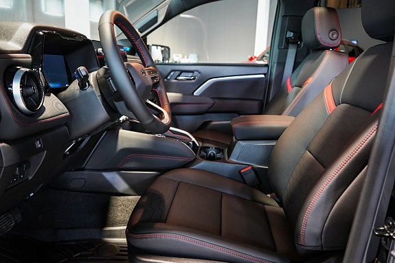 Chevrolet Colorado 14 of 30