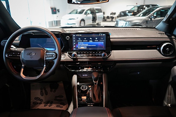 Chevrolet Colorado 18 of 30