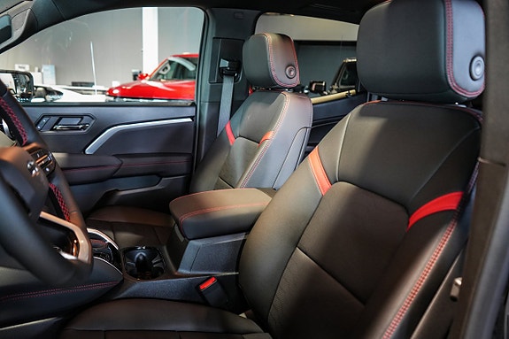 Chevrolet Colorado 15 of 30