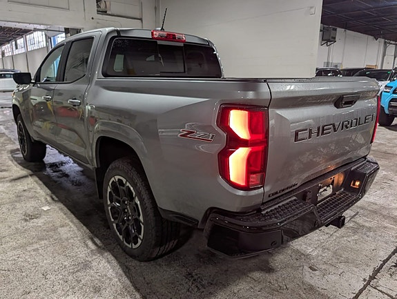 Chevrolet Colorado 7 of 30