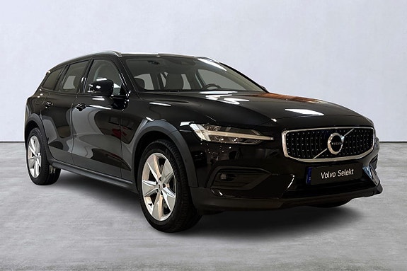 Volvo V60 Cross Country 6 of 13