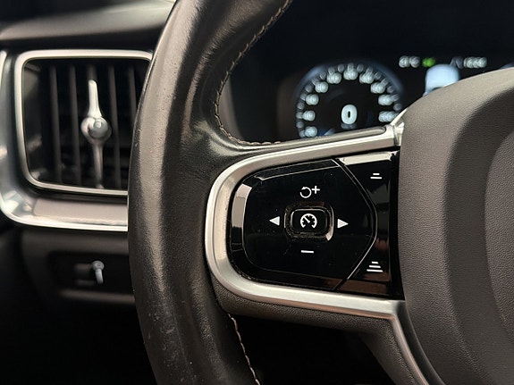 Volvo S60 17 of 30