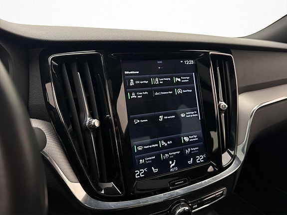 Volvo S60 26 of 30