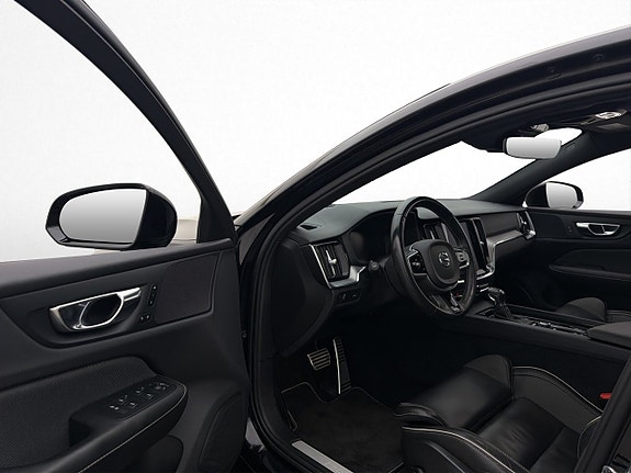 Volvo S60 11 of 30