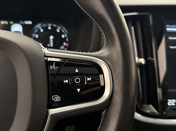 Volvo S60 19 of 30