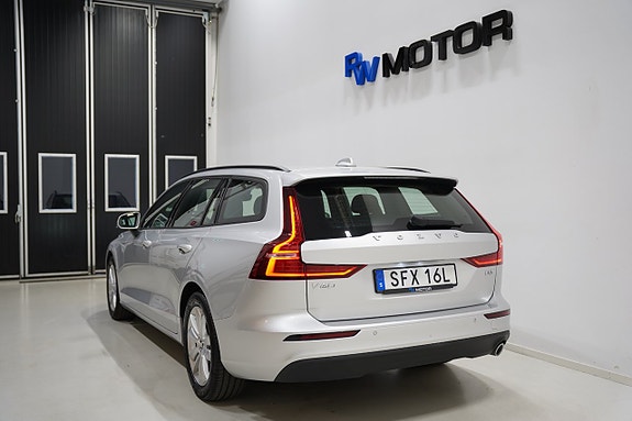 Volvo V60 4 of 20