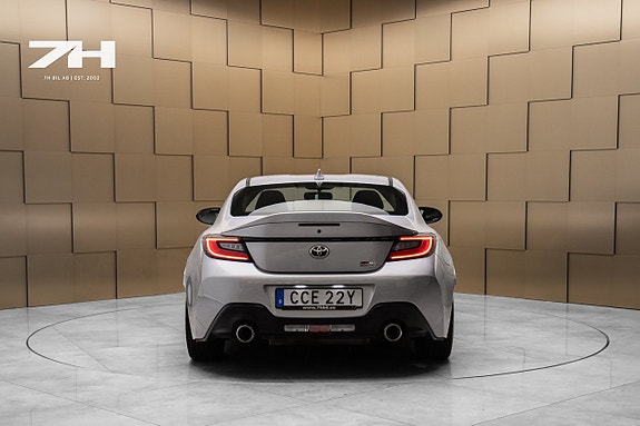 Toyota GR86 4 of 21