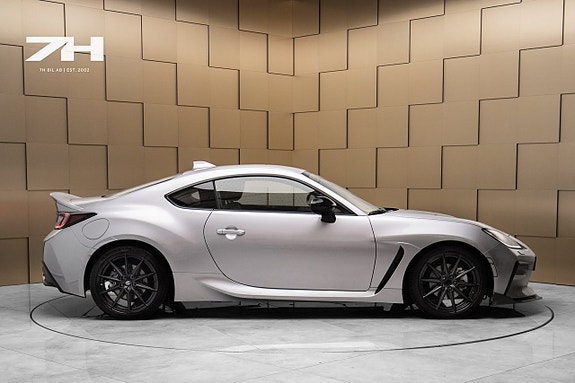 Toyota GR86 6 of 21