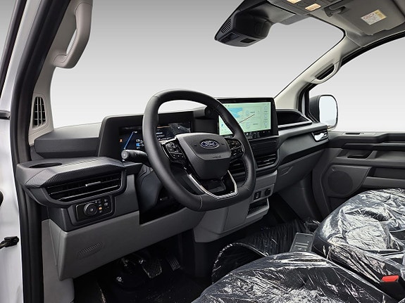 Ford Transit Custom 6 of 16