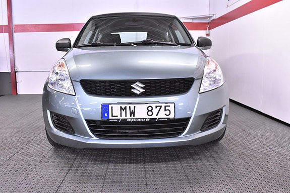 Suzuki Swift 3 of 15