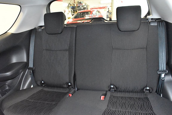 Suzuki Swift 12 of 15