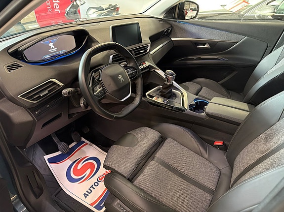 Peugeot 5008 8 of 16