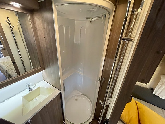 Kabe Royal 600 TDL KS / ALDE /Cykelställ / Badrum bak / Ugn / 15 of 21