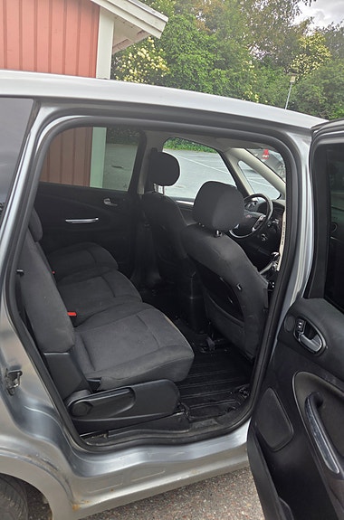 Ford S-MAX 5 of 11