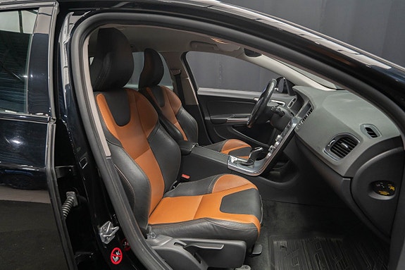 Volvo V60 Cross Country 16 of 22