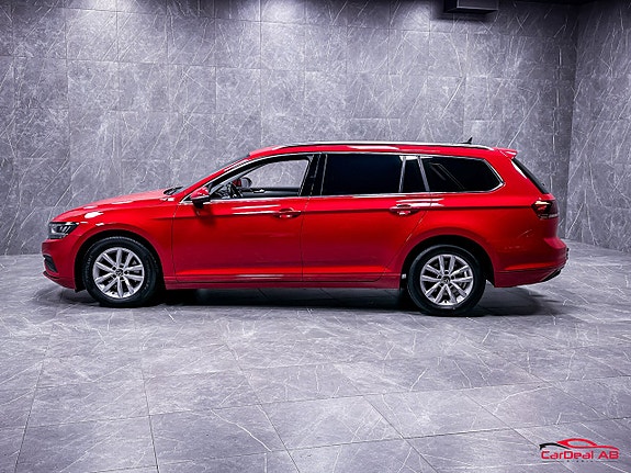 Volkswagen Passat 4 of 25
