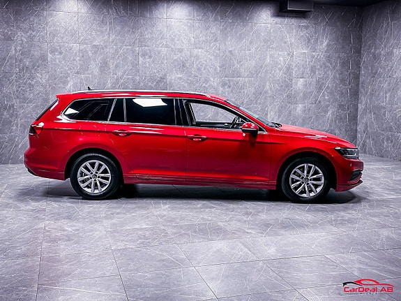 Volkswagen Passat 8 of 25