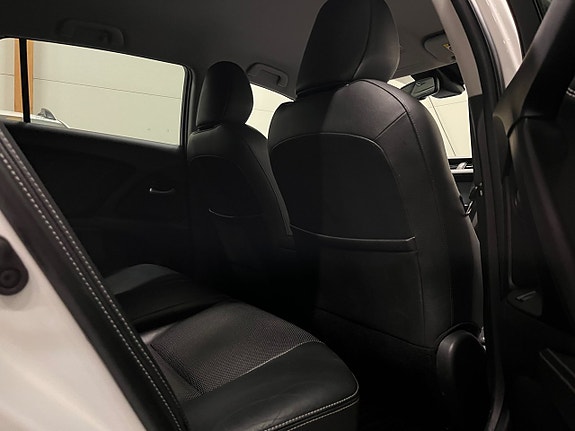Toyota Avensis 11 of 17