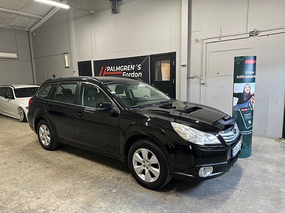 Subaru Legacy 2 of 21