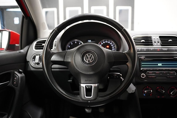 Volkswagen Polo 10 of 18