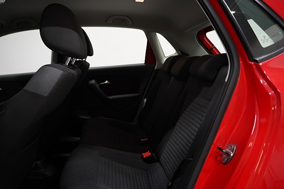 Volkswagen Polo 16 of 18