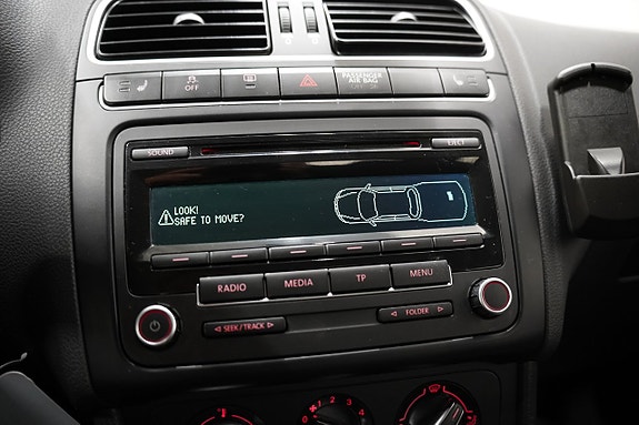 Volkswagen Polo 14 of 18