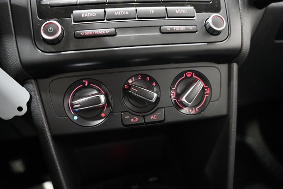 Volkswagen Polo 13 of 18