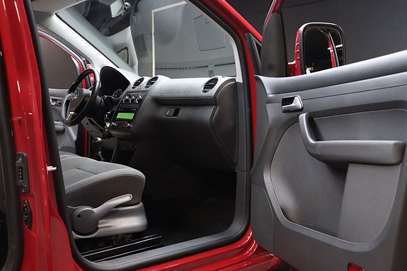 Volkswagen Caddy Maxi 13 of 21