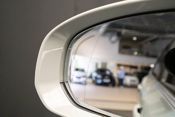 Volvo XC60 15 of 25
